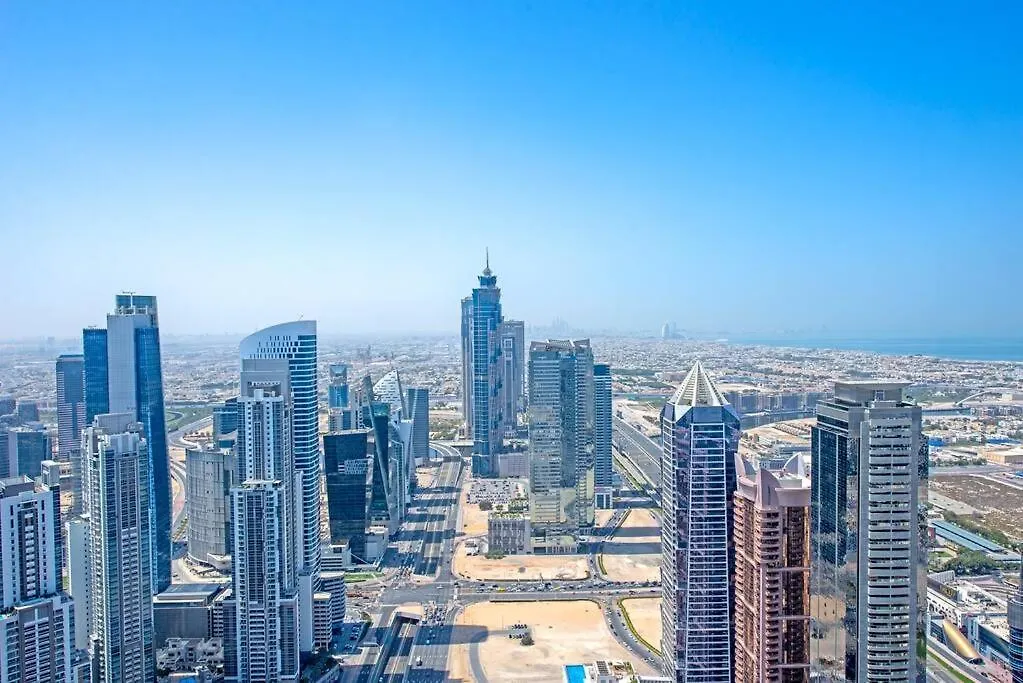 Opulent Hollywood Styled Flat In Paramount Tower Apartment Dubai