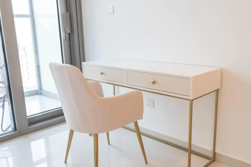 Opulent Hollywood Styled Flat In Paramount Tower Apartment Dubai 0*,