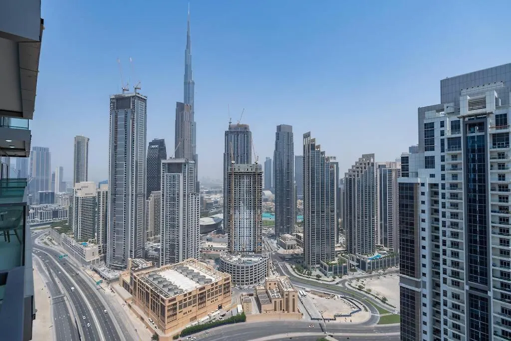 Opulent Hollywood Styled Flat In Paramount Tower Apartment Dubai 0*,  United Arab Emirates