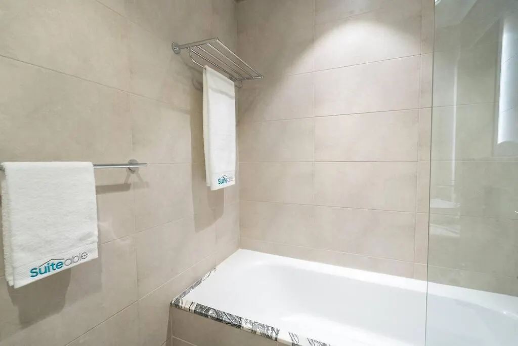 Opulent Hollywood Styled Flat In Paramount Tower Apartment Dubai 0*,  United Arab Emirates