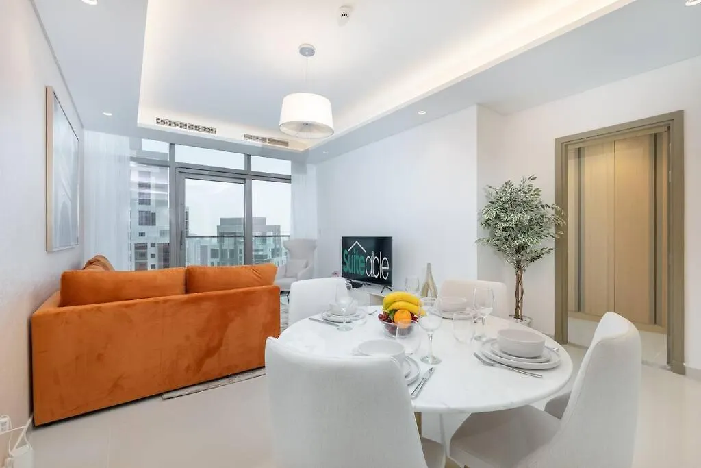 Opulent Hollywood Styled Flat In Paramount Tower location
